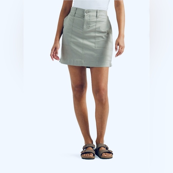 Lee® Women's Mid Rise Skort in Light Grey Size Medium - Picture 1 of 9